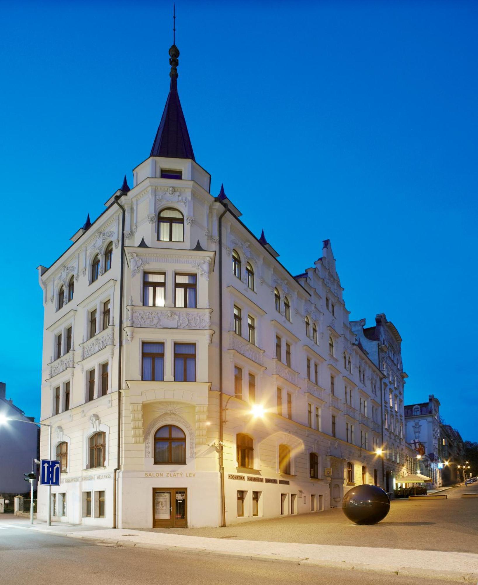 Clarion Grandhotel Zlaty Lev Liberec Extérieur photo